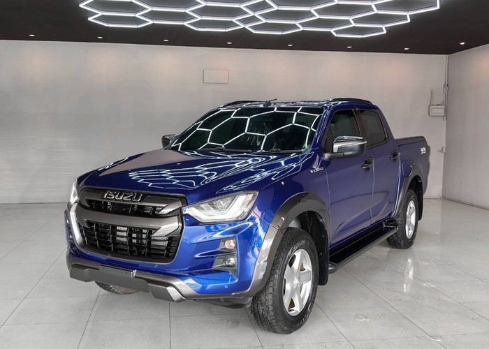 ISUZU
             
                 for Sale for Sale