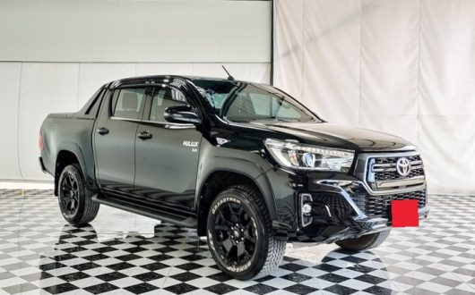 Centre Auto Jw - Toyota Hilux Complet en Raptor noir
